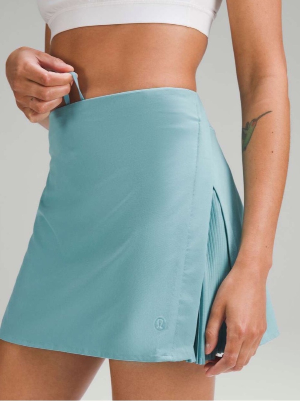 Lululemon Peek Pleat High-Rise Tennis
Skirt in Tidal Teal - Picture 4 of 13